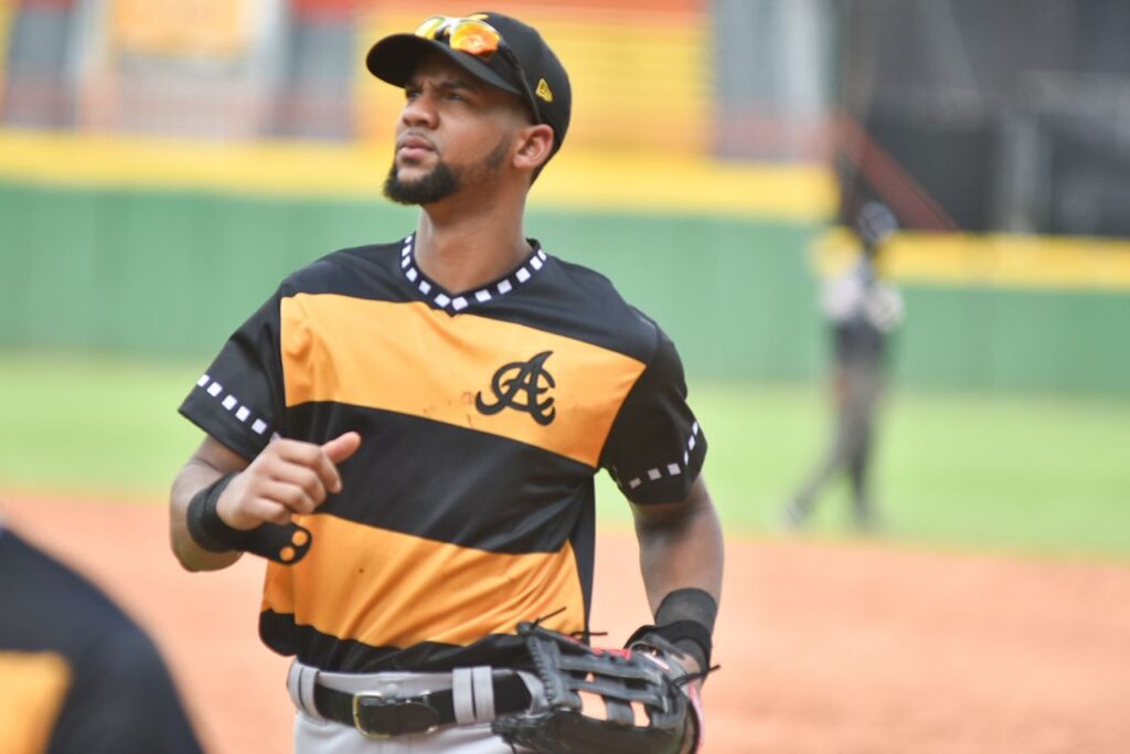 Leody Taveras lidera grupo de once integraciones nuevas al Águilas Camp